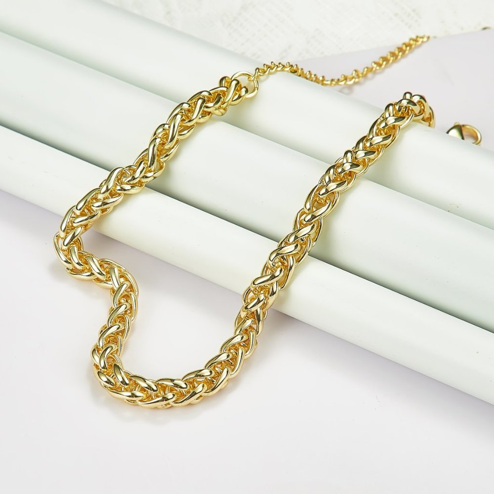 New: 18K Gold Plated Twisted Choker Chain Necklace